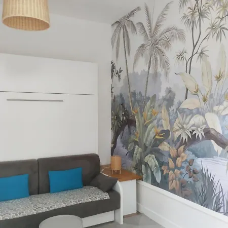 Hortensia 2 Etoiles Dans Maison De A 400m Du Centre