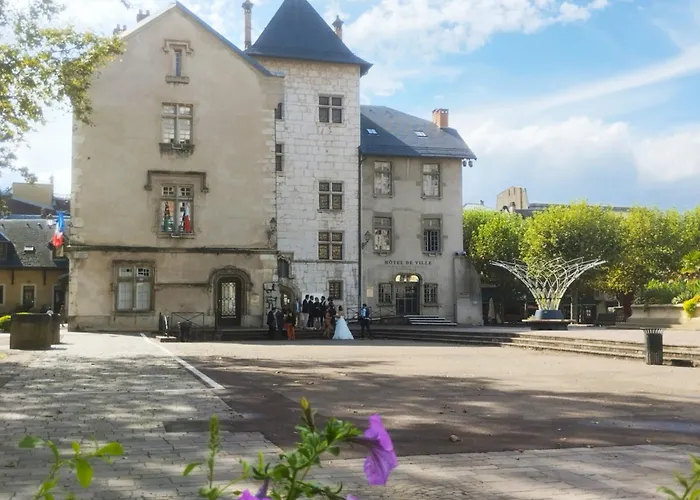 Hortensia 2 Etoiles Dans Maison De A 400m Du Centre 公寓